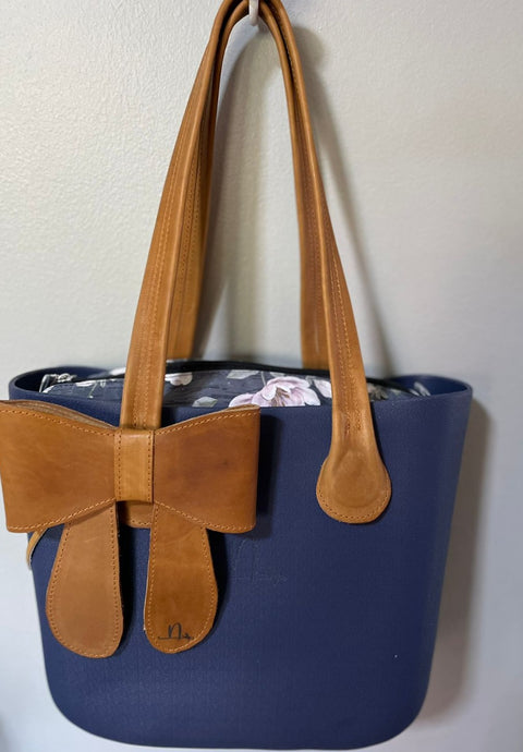 Classic Bag with Bow