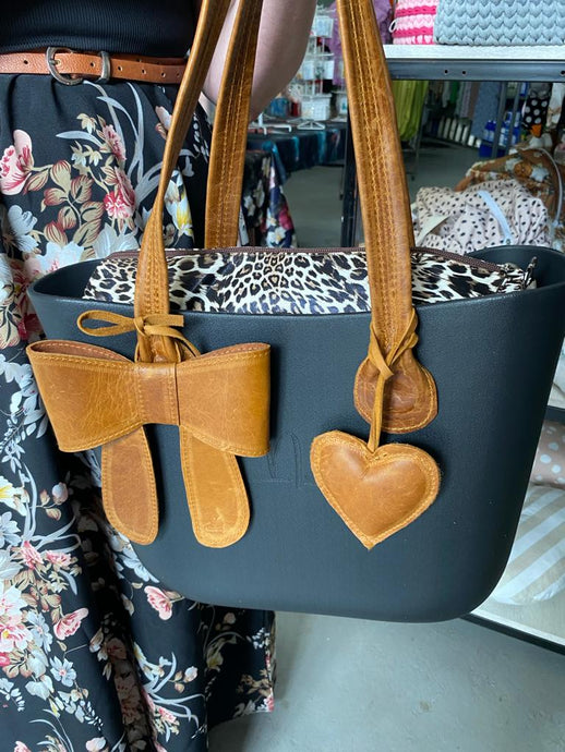 Classic Bag with Bow & Heart