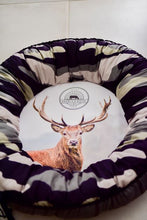 Load image into Gallery viewer, Antelope Play Donut