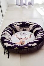 Load image into Gallery viewer, Antelope Play Donut